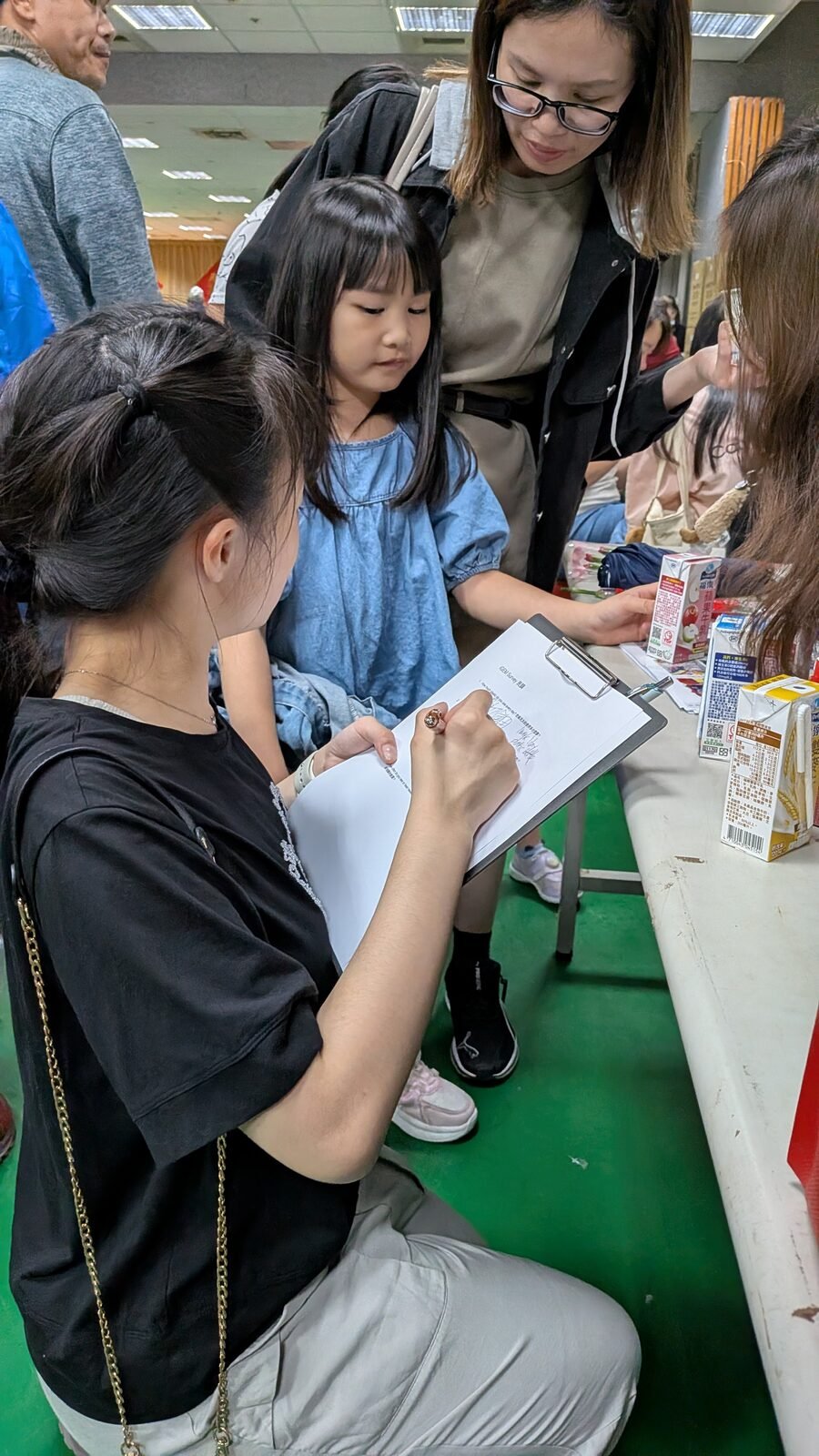 Mother's Day Outreach event photo 20