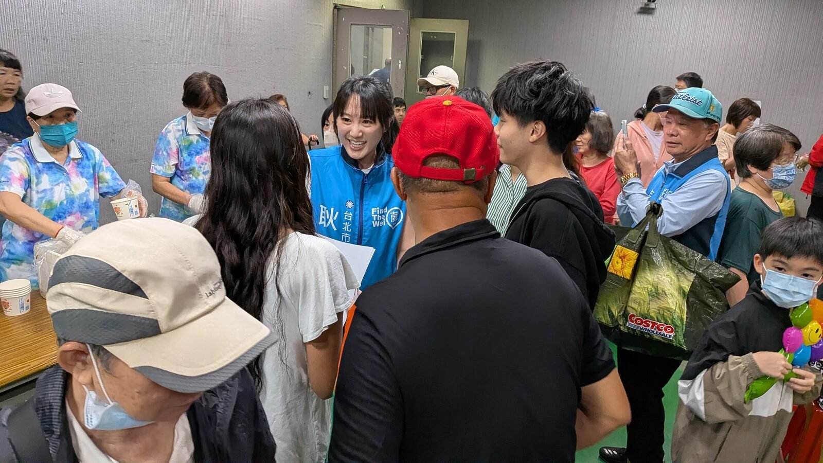 Mother's Day Outreach event photo 9